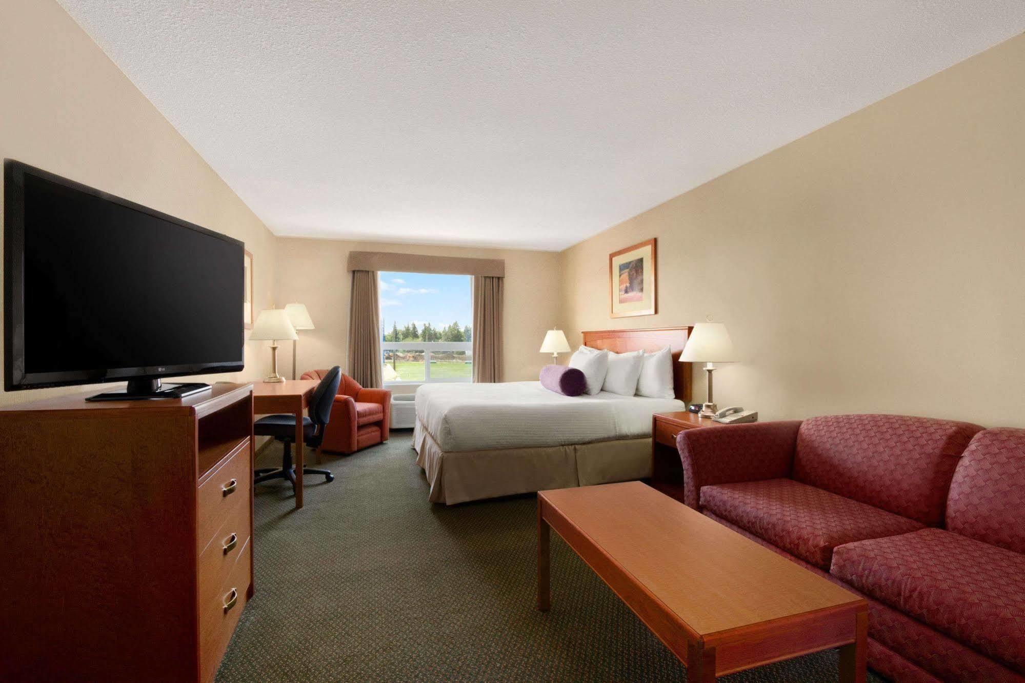 Days Inn By Wyndham Edmonton South Экстерьер фото