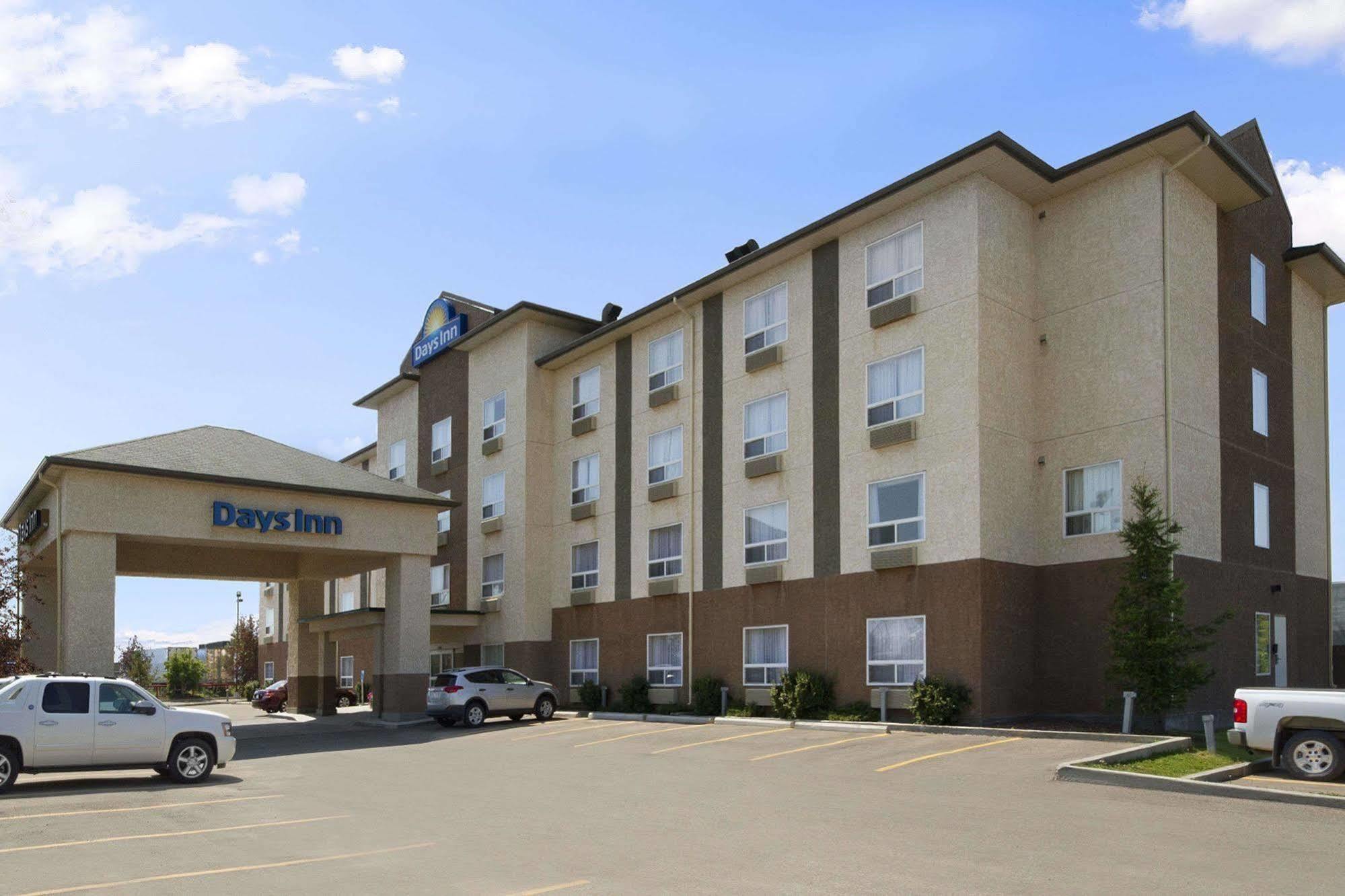 Days Inn By Wyndham Edmonton South Экстерьер фото